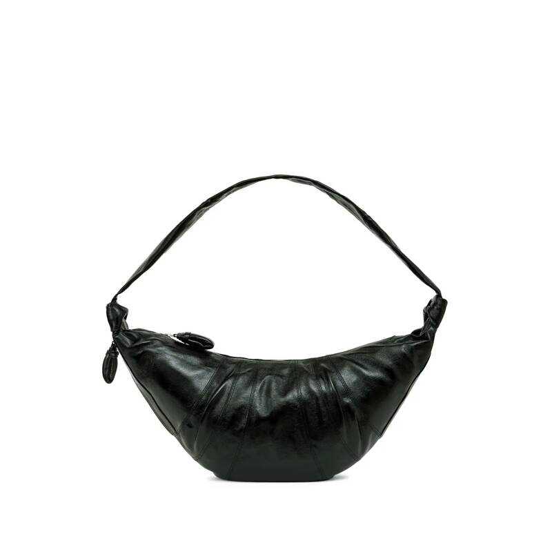 LEMAIRE Large Croissant Shoulder Bag باللون الأخضر الغابي مع تصميم منحني وحزام كتف واحد