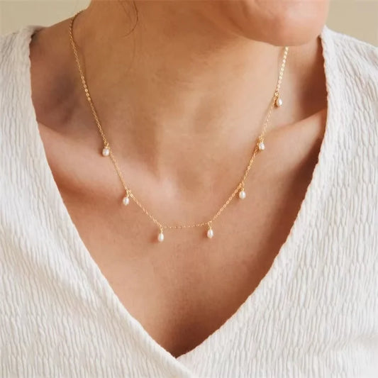 A Natural Pearl Necklace That Subtly Shines in Your Daily Look, with the Luxury of 14K Gold Filled